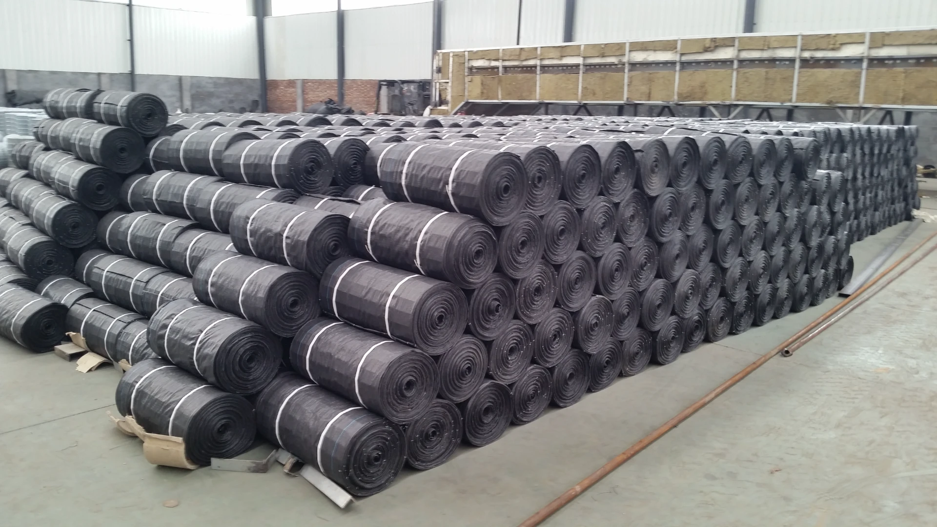 1 2 round fence posts